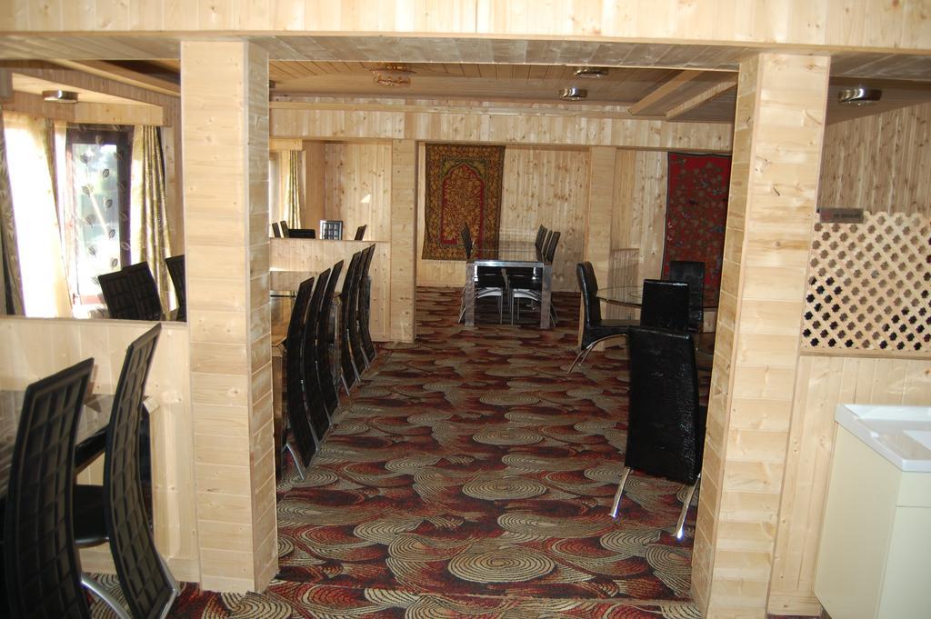 Hotel Zahgeer Continental Gulmarg Zimmer foto